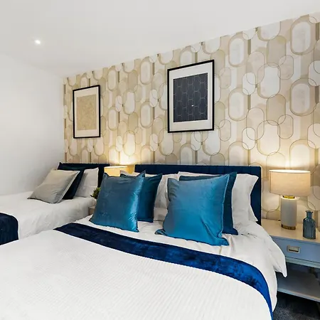 Winter Offer! Modern Spacious - Parking