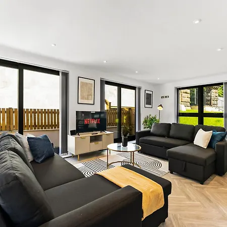 Apartment Spacious - Parking