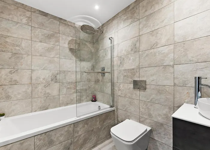 Modern - Free Parking * Leeds (West Yorkshire)