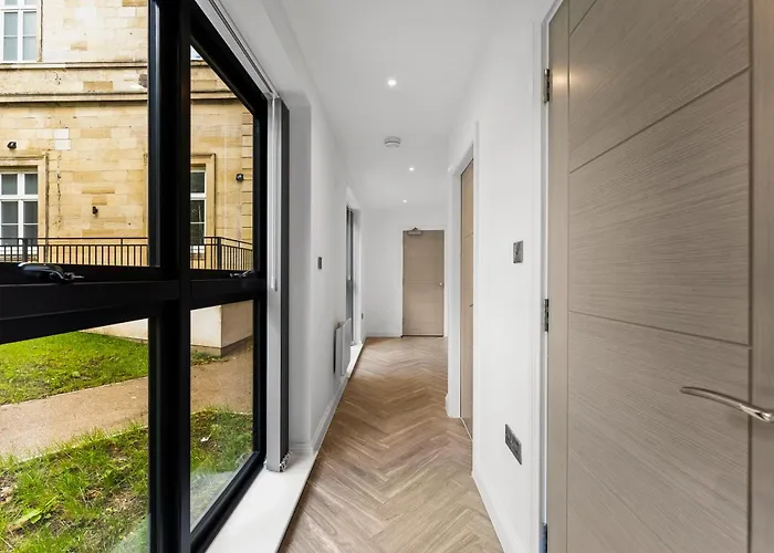 Modern - Free Parking Apartment *