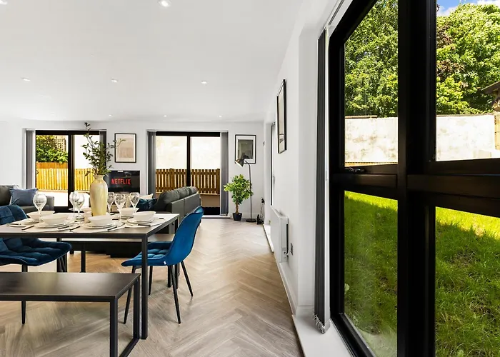 Modern - Free Parking Apartment Leeds (West Yorkshire)